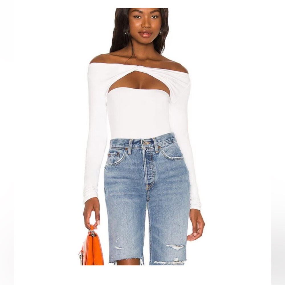 SEROYA White Off-Shoulder ARTEMIS Top